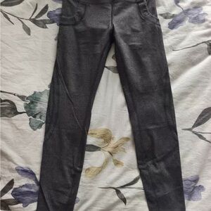 Women's Gray Leggings